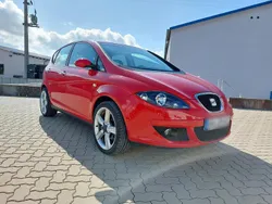 Rot Gebraucht 2005 Seat Altea Van / Kleinbus | 2.699 € (Fairer Preis)