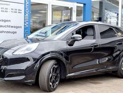 Schwarz (agate black metallic) Neu 2025 Ford Puma Gen-E Premium SUV | 35.875 € (Teuer)
