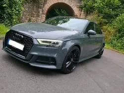 Grau Gebraucht 2017 Audi A3 Design Limousine | 23.000 €