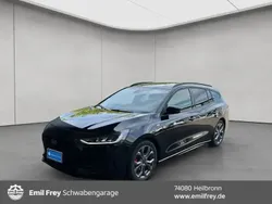 Agate black metallic Gebraucht 2023 Ford Focus ST-Line Kombi | 22.390 € (Guter Preis)