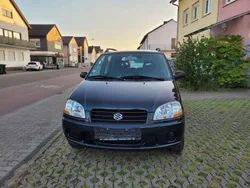 Schwarz Gebraucht 2003 Suzuki Ignis Kleinwagen | 2.690 € (Etwas zu teuer)