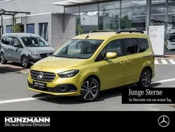 Limonitgelb metallic Gebraucht 2023 Mercedes T180 Van / Kleinbus | 24.850 € (Superpreis)