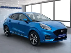 Digital aqua blue met Neu 2025 Ford Puma Gen-E ST-Line SUV | 24.390 €