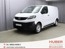 Weiß Gebraucht 2023 Fiat Scudo Connect Van / Kleinbus | 27.190 € (Guter Preis)