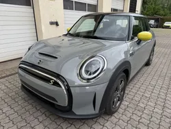 Grau Gebraucht 2022 Mini Cooper SE Essential Kleinwagen | 17.300 € (Guter Preis)
