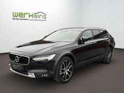 Schwarz (metallic) Gebraucht 2017 Volvo V90 CC Pro Kombi | 24.490 € (Fairer Preis)