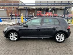 Schwarz Gebraucht 2016 VW Golf VII Comfortline Limousine | 10.999 € (Etwas zu teuer)