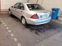 Silber Gebraucht 2002 Mercedes C220 Classic Limousine | 3.500 € (Fairer Preis)