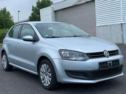 Silber Gebraucht 2010 VW Polo Comfortline Limousine | 7.990 € (Fairer Preis)