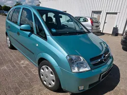Blau Gebraucht 2005 Opel Meriva Van / Kleinbus | 750 € (Guter Preis)