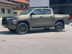 Manganbronze Gebraucht 2024 Toyota HiLux Abholung | 56.900 € (Fairer Preis)