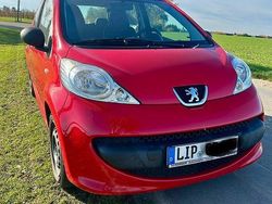 Rot Gebraucht 2008 Peugeot 107 Filou Kleinwagen | 1.500 € (Fairer Preis)