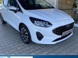 Weiss Gebraucht 2023 Ford Fiesta Titanium Kleinwagen | 19.990 € (Fairer Preis)