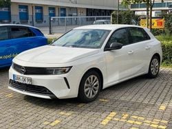 Weiß Gebraucht 2024 Opel Astra Enjoy Limousine | 19.900 € (Superpreis)
