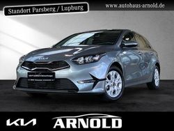 Lunarsilber met. (metallic) Gebraucht 2024 Kia Ceed Vision Kleinwagen | 18.899 € (Guter Preis)