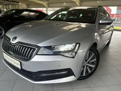 : brilliatsilber metallic Gebraucht 2022 Skoda Superb Ambition | 27.490 € (Fairer Preis)