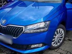 Blau Gebraucht 2018 Skoda Fabia Kombi | 8.390 € (Guter Preis)