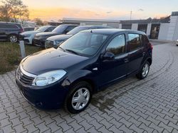 Blau Gebraucht 2011 Dacia Sandero Lauréate Kleinwagen | 3.999 € (Etwas zu teuer)
