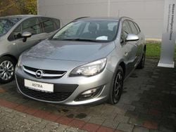 Silbersee/perl silber Gebraucht 2015 Opel Astra Edition Kombi | 8.900 € (Fairer Preis)