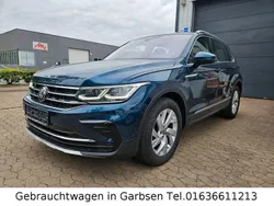 Nightshade blue metallic Gebraucht 2023 VW Tiguan Elegance SUV | 30.999 € (Superpreis)