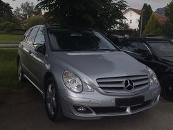 Grau Gebraucht 2007 Mercedes R320 Van / Kleinbus | 7.300 € (Etwas zu teuer)