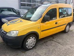 Blau Gebraucht 2010 Opel Combo Van / Kleinbus | 1.500 € (Guter Preis)