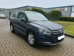Blau Gebraucht 2015 VW Tiguan Trendline SUV | 12.900 € (Guter Preis)