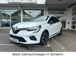 Weiß Gebraucht 2023 Renault Clio V Evolution Kleinwagen | 17.390 € (Fairer Preis)