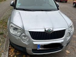 Grau Gebraucht 2012 Skoda Yeti SUV | 4.500 € (Fairer Preis)