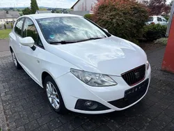Weiß Gebraucht 2011 Seat Ibiza Style Limousine | 2.795 € (Guter Preis)