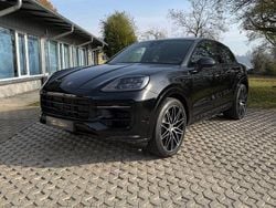 Chromitschwarzmetallic Neu 2025 Porsche Cayenne Turbo SUV | 135.900 €