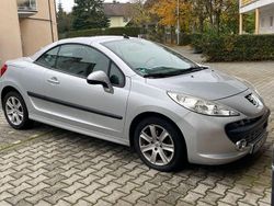 Silber Gebraucht 2007 Peugeot 207 CC Filou Cabrio | 2.900 € (Fairer Preis)