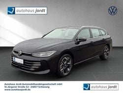 Schwarz Neu 2025 VW Passat Elegance Kombi | 42.930 € (Superpreis)