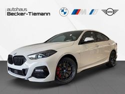 Weiß Gebraucht 2024 BMW 220 M Sport Limousine | 39.990 € (Etwas zu teuer)
