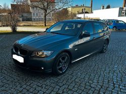 Grün Gebraucht 2009 BMW 318 Comfort Edition Kombi | 4.999 € (Fairer Preis)
