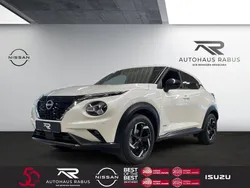 Pearl white perleffekt (metallic) Gebraucht 2023 Nissan Juke N-Connecta SUV | 22.890 € (Fairer Preis)