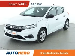 Weiß Gebraucht 2024 Dacia Sandero Essentiel Kleinwagen | 13.770 € (Guter Preis)