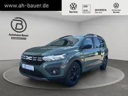 Grau Gebraucht 2023 Dacia Jogger Extreme Van / Kleinbus | 19.210 € (Fairer Preis)