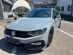 Grau Gebraucht 2020 VW Passat Edition Limousine | 26.999 € (Teuer)