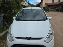 Weiß Gebraucht 2013 Ford B-MAX Titanium Van / Kleinbus | 5.300 € (Fairer Preis)