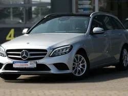 Iridiumsilber metallic Gebraucht 2020 Mercedes C220 AMG Kombi | 26.900 € (Fairer Preis)