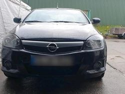 Schwarz Gebraucht 2001 Opel Tigra Cabrio | 3.999 € (Fairer Preis)