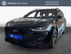 Agate black metallic Gebraucht 2024 Ford Focus ST-Line Kombi | 25.950 € (Guter Preis)