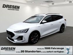Weiss Gebraucht 2024 Ford Focus ST-Line Kombi | 28.550 € (Etwas zu teuer)