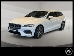 Weiss Gebraucht 2020 Volvo V60 Inscription Kombi | 24.823 € (Fairer Preis)