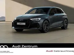 Außenfarbe: Neu 2025 Audi RS3 Sportback Ambiente Kleinwagen | 76.980 € (Teuer)