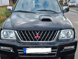 Schwarz Gebraucht 2004 Mitsubishi L200 Abholung | 10.990 €