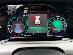 Grau Gebraucht 2021 VW Golf VII Life Kleinwagen | 22.890 € (Guter Preis)