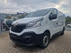 Weiß Gebraucht 2018 Renault Trafic Komfort Van | 8.300 € (Guter Preis)