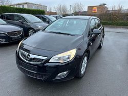 Schwarz Gebraucht 2011 Opel Astra Edition Kombi | 4.950 € (Fairer Preis)